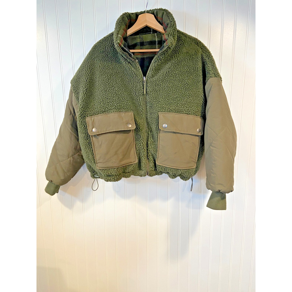 American Eagle Bomber Jacket Women's XS Oversized Sherpa Reversible Flannel